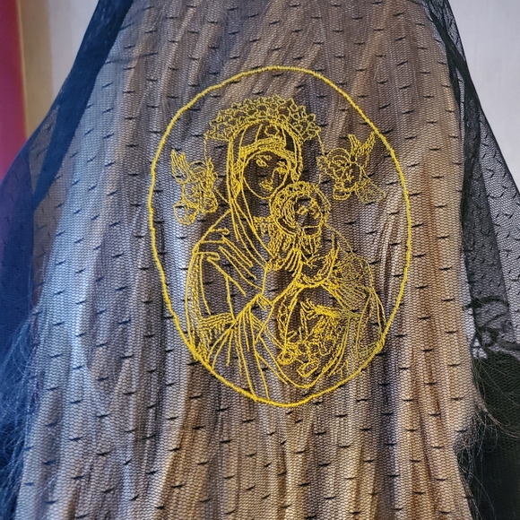The Veiled Woman Accessories - Our Lady of Perpetual Help Embroidered Mantilla Chapel Veil Catholic Virgin Mary